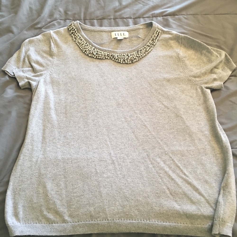 Elle gray shirt with jeweled collar